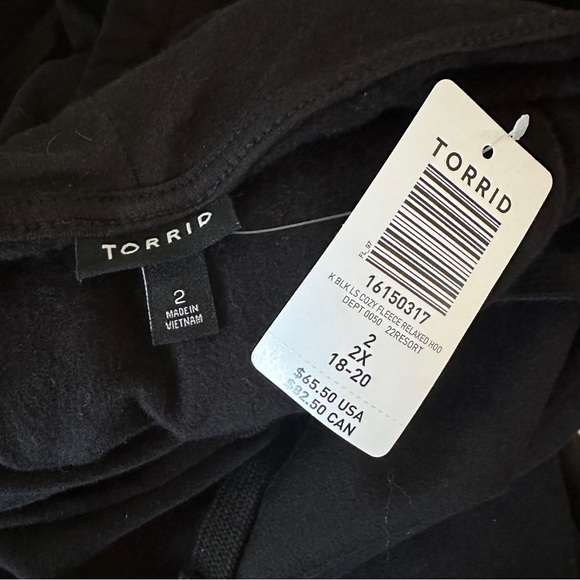 Relaxed Ultra Soft Fleece Drop Shoulder Hoodie Loose Bottom Torrid 2 Black - Picture 6 of 8